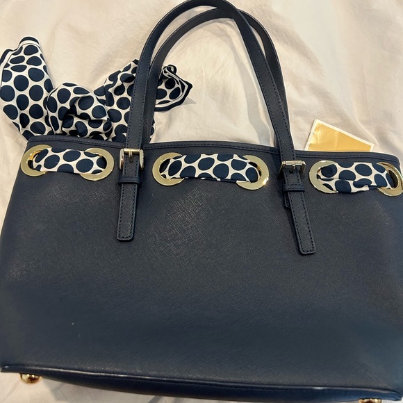 Michael Kors navy leather tote with polka dot scarf - Picture 2 of 9